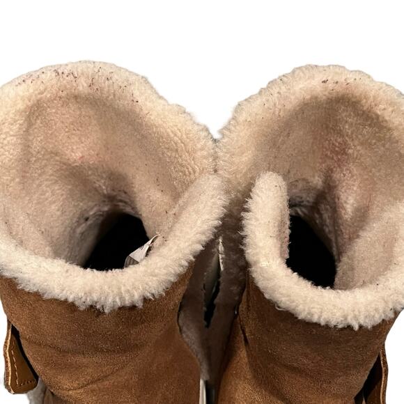 UGG Priya Womens 7 Brown Suede Sneaker Plush Bootie Slip On Snap Cozy Comfy‎ - Picture 6 of 9